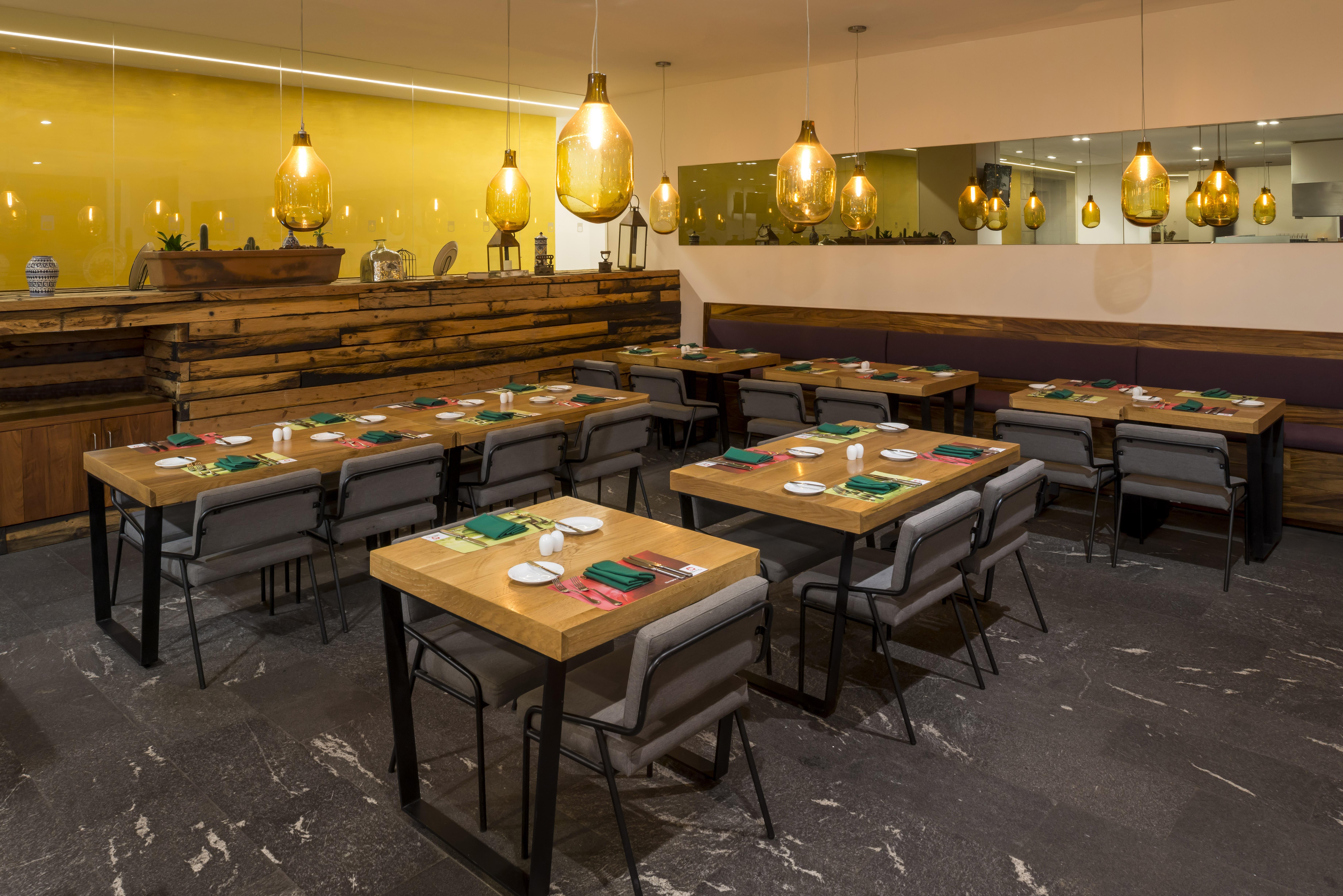 Отель Camino Real Puebla Angelopolis Экстерьер фото Restaurant interior
