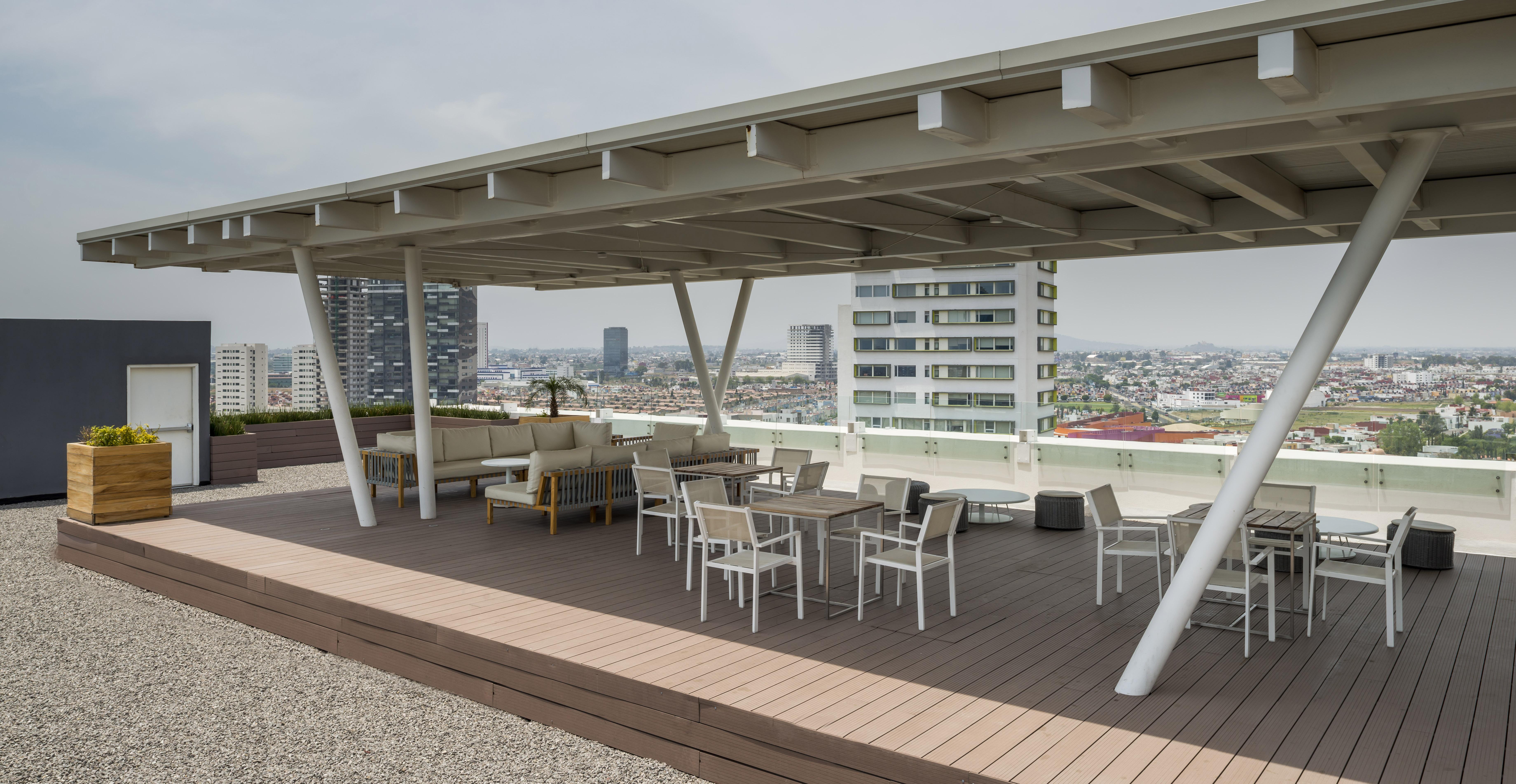 Отель Camino Real Puebla Angelopolis Экстерьер фото Rooftop terrace